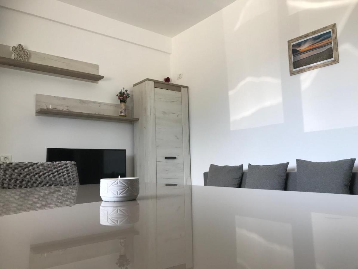 Ferienwohnung La Belle Vie Năvodari Exterior foto