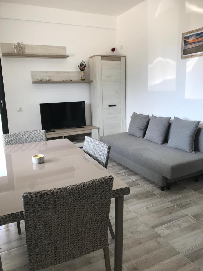 Ferienwohnung La Belle Vie Năvodari Exterior foto